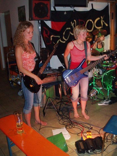 olgaundmone.jpg